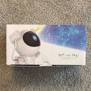 Astronaut Starry Sky Projector - White